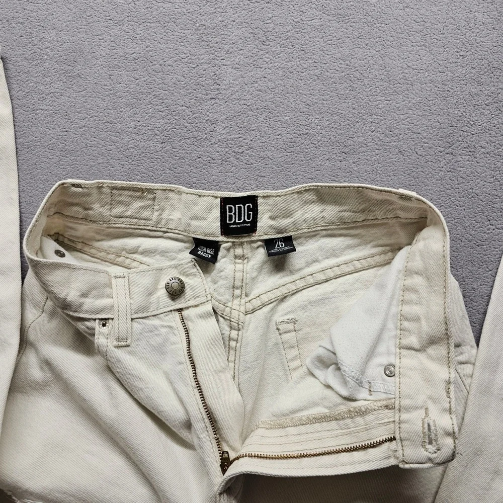 BDG Urban Outfitters High-Rise Baggy Jeans 26 Cream Distressed Wide Leg Denim